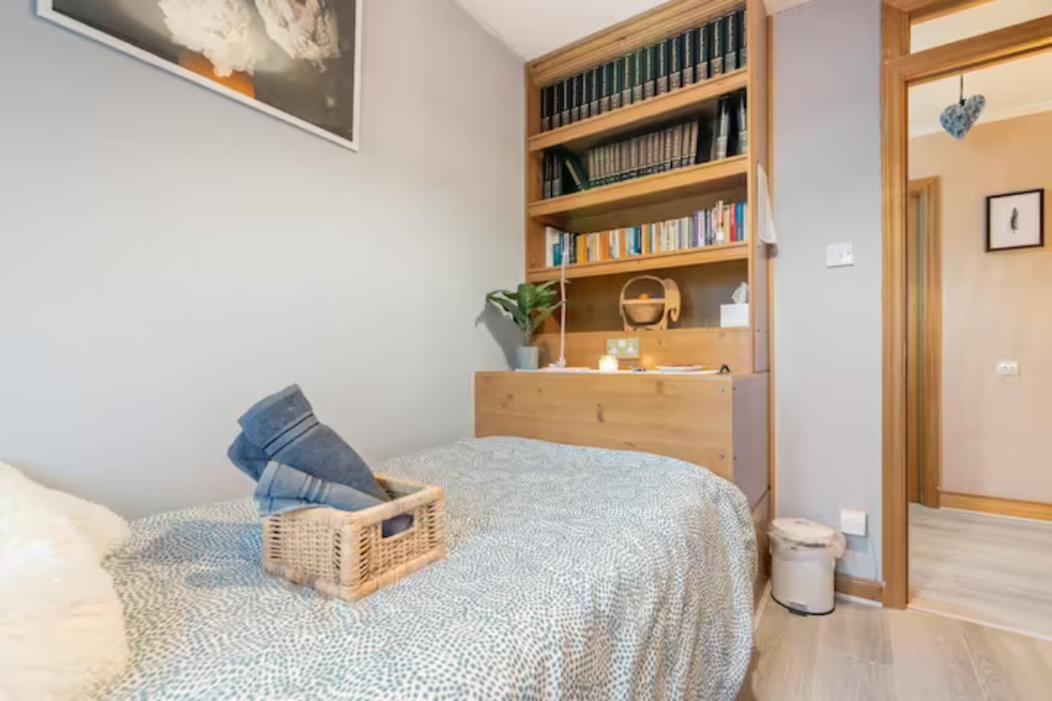 Private Room In Дъблин Екстериор снимка