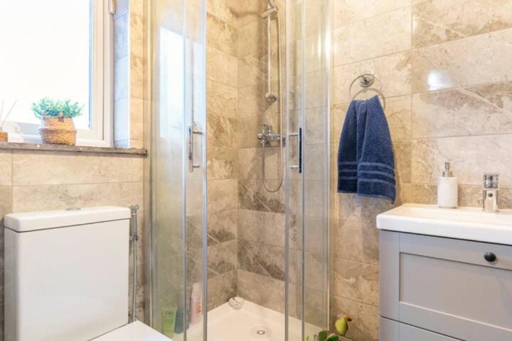 Private Room In Дъблин Екстериор снимка